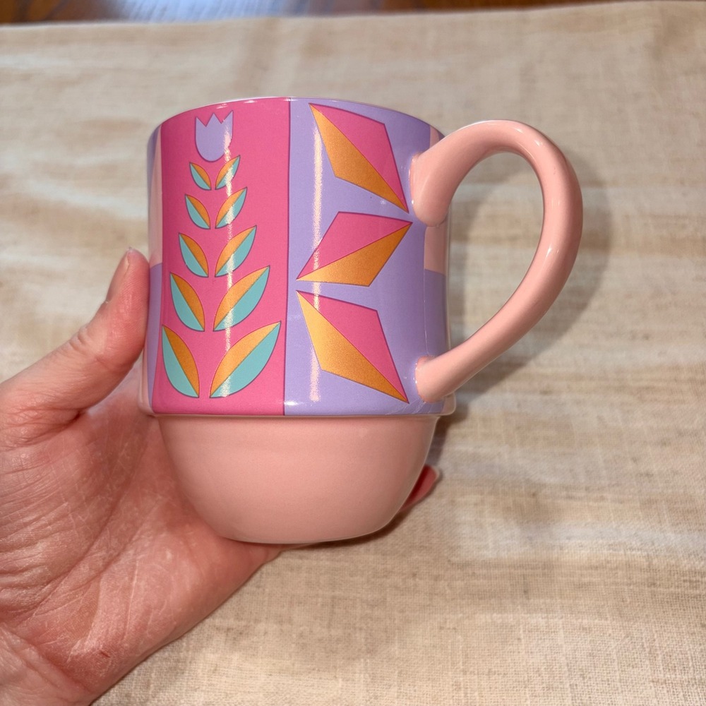Disney Minnie Mouse The Main Attraction Its a Small World Ceramic Mug Pink - Picture 4 of 6